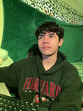 Im Camii online show from October 2025 07:45:02 PM