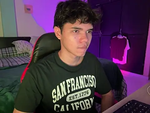 Im Camii online show from April 2026 04:58:02 PM