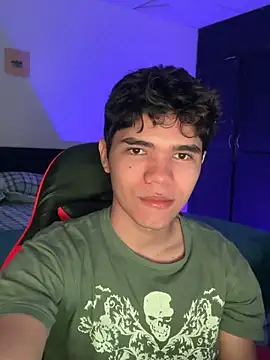 Im Camii online show from April 2026 06:12:01 PM