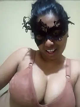 Snapshot of Expose_Queen chatting on February 2026 05:16:01 PM Expose Queen online show from February 2026 05:16:01 PM