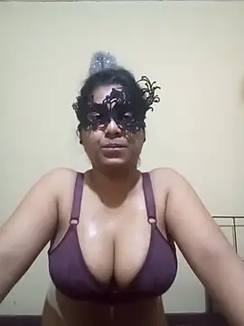 Snapshot of Expose_Queen chatting on February 2026 04:43:02 PM Expose Queen online show from February 2026 04:43:02 PM