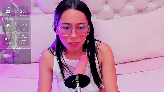 Snapshot of GabbiePrice chatting on October 2025 01:51:02 PM GabbiePrice online show from October 2025 01:51:02 PM