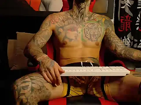 Molotov Explosive online show from November 2025 12:21:01 AM