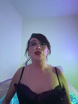 Snapshot of MiniMonroe chatting on October 2025 01:54:01 PM MiniMonroe online show from October 2025 01:54:01 PM