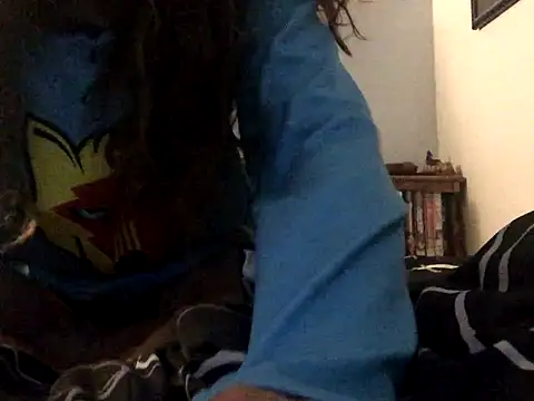 Feetwolf0 online show from October 2025 04:27:02 PM