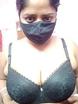 Snapshot of Chumu-quien chatting on October 2025 11:49:02 PM Chumu-quien online show from October 2025 11:49:02 PM