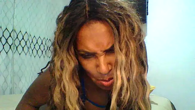 Snapshot of wchocolate chatting on November 2025 12:07:02 PM wchocolate online show from November 2025 12:07:02 PM