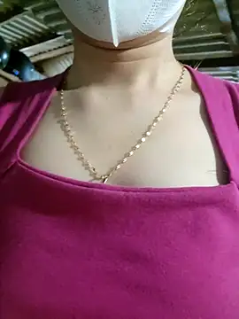 Snapshot of LinaCii chatting on November 2025 03:01:02 PM LinaCii online show from November 2025 03:01:02 PM