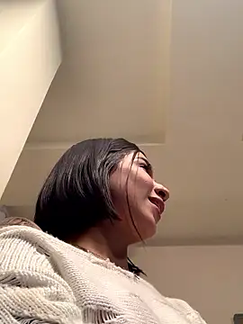 Snapshot of AlyssaRay chatting on January 2026 07:04:01 PM AlyssaRay online show from January 2026 07:04:01 PM