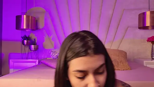 Snapshot of AlyssaRay chatting on January 2026 07:30:01 PM AlyssaRay online show from January 2026 07:30:01 PM