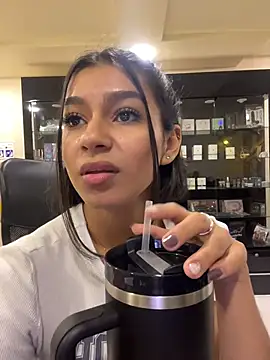 AlyssaRay online show from April 2026 01:41:01 PM