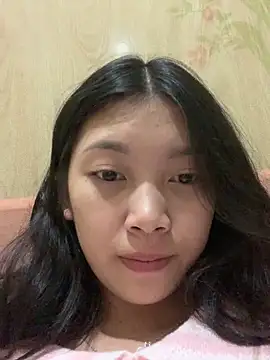 Snapshot of linh-lan1 chatting on November 2025 01:33:02 PM linh-lan1 online show from November 2025 01:33:02 PM