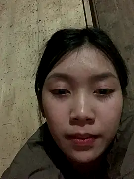 Snapshot of linh-lan1 chatting on December 2025 01:15:01 PM linh-lan1 online show from December 2025 01:15:01 PM