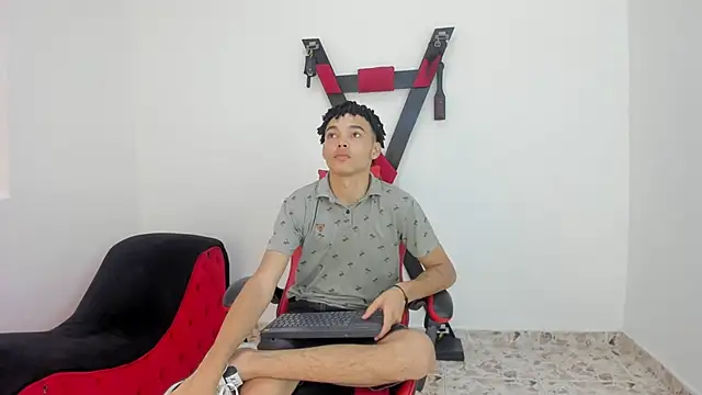 Horny Young Boys online show from October 2025 06:53:01 PM