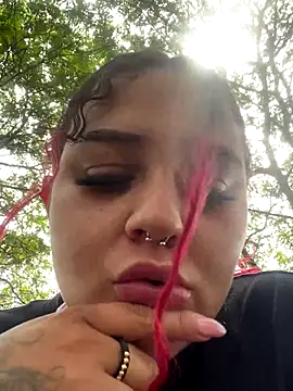 atennea diiossa online show from November 2025 04:45:02 PM