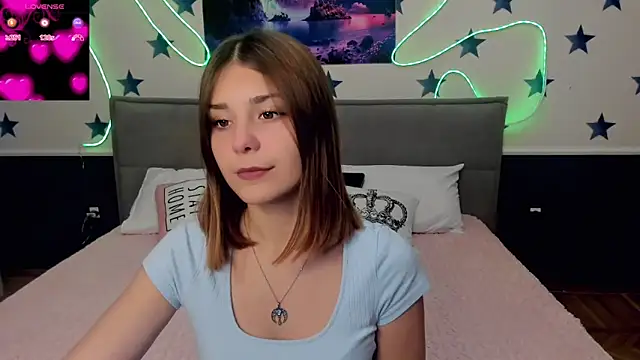 Snapshot of MargoChill chatting on October 2025 02:21:02 PM MargoChill online show from October 2025 02:21:02 PM