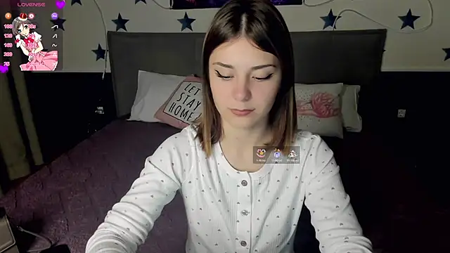 Snapshot of MargoChill chatting on November 2025 02:27:01 PM MargoChill online show from November 2025 02:27:01 PM