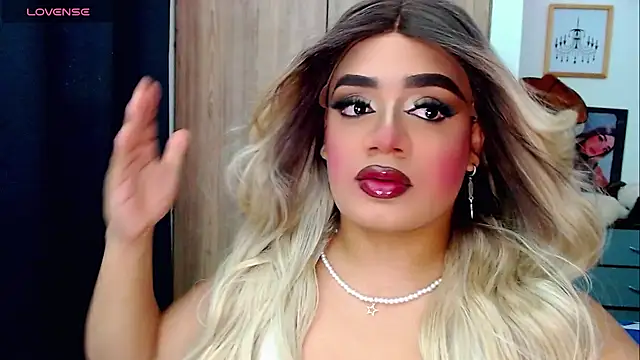 Sofiabigcock22 online show from January 2026 06:02:02 PM