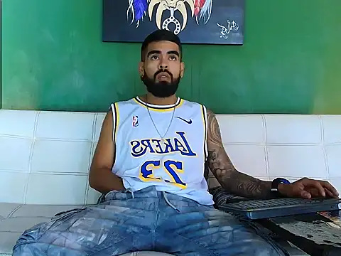 black kameron  online show from December 2025 07:52:02 PM