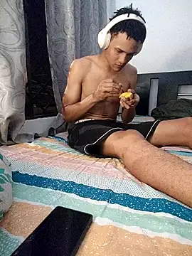 Snapshot of Ruberga20 chatting on October 2025 07:23:01 AM Ruberga20 online show from October 2025 07:23:01 AM