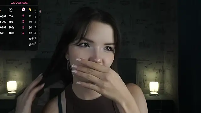 Snapshot of _Cute_World_ chatting on October 2025 09:37:02 PM Cute World online show from October 2025 09:37:02 PM