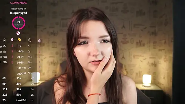 Snapshot of _Cute_World_ chatting on October 2025 09:58:02 PM Cute World online show from October 2025 09:58:02 PM