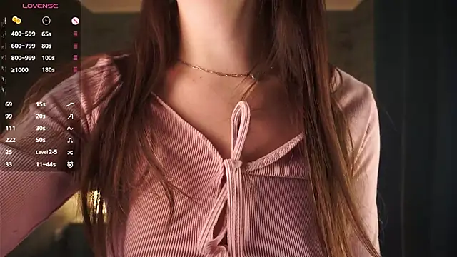 Snapshot of _Cute_World_ chatting on October 2025 09:38:01 PM Cute World online show from October 2025 09:38:01 PM