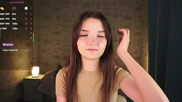 Snapshot of _Cute_World_ chatting on November 2025 09:08:01 PM Cute World online show from November 2025 09:08:01 PM