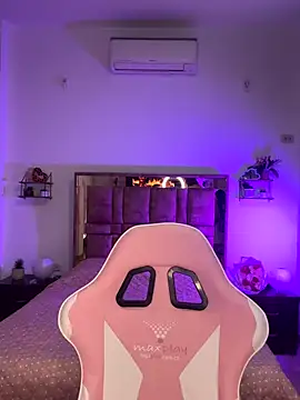 Snapshot of MIACUTEE_ chatting on November 2025 08:55:01 PM MIACUTEE online show from November 2025 08:55:01 PM