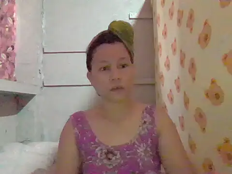 Snapshot of Sexy_Cammie69 chatting on June 2026 01:52:01 AM Sexy Cammie69 online show from June 2026 01:52:01 AM