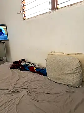 Snapshot of -Volcano- chatting on November 2025 04:09:01 PM -Volcano- online show from November 2025 04:09:01 PM