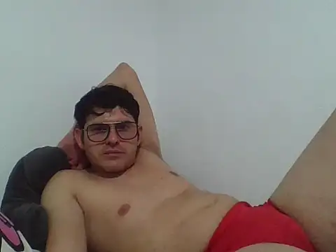 Snapshot of Dariusbi chatting on November 2025 06:01:01 AM Dariusbi online show from November 2025 06:01:01 AM