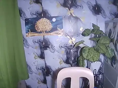 trishacummerts online show from May 2026 12:52:01 AM