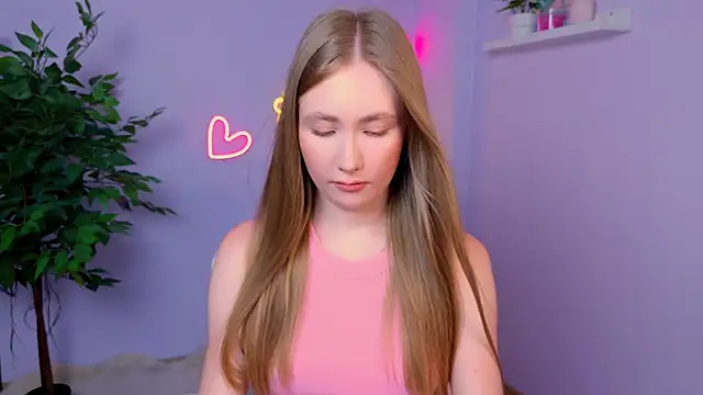 Snapshot of EllyColins chatting on July 2026 03:23:02 AM EllyColins online show from July 2026 03:23:02 AM
