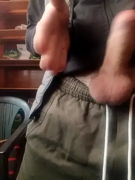 szabi1995 online show from May 2026 07:58:02 AM
