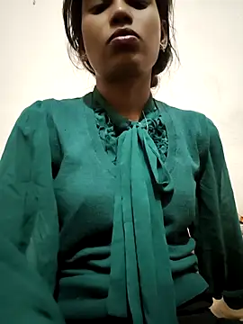 Muznikki3243 online show from March 2026 11:37:01 AM