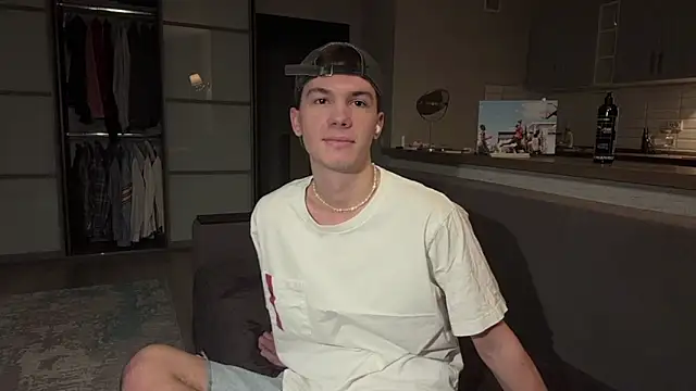 Snapshot of Jeremy1Scott chatting on November 2025 03:18:02 AM Jeremy1Scott online show from November 2025 03:18:02 AM