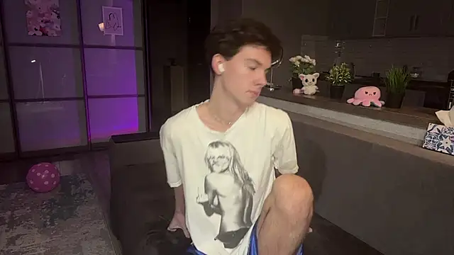 Snapshot of Jeremy1Scott chatting on November 2025 03:39:01 AM Jeremy1Scott online show from November 2025 03:39:01 AM