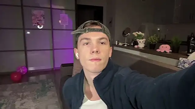 Snapshot of Jeremy1Scott chatting on November 2025 03:28:02 AM Jeremy1Scott online show from November 2025 03:28:02 AM