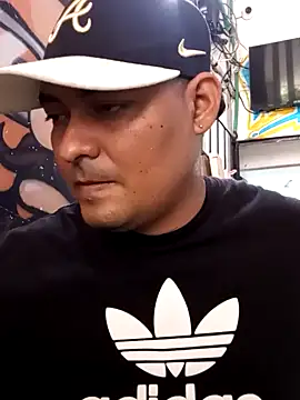 sexyandres 23 online show from April 2026 04:33:01 PM