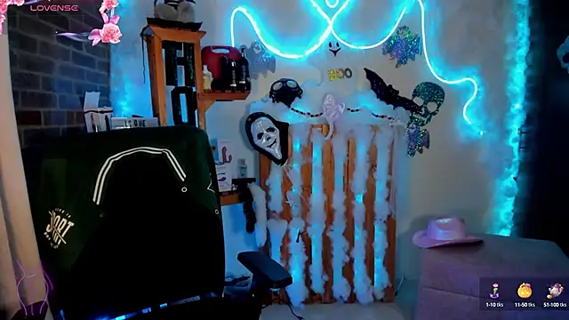 Lizz martins online show from October 2025 12:57:01 AM