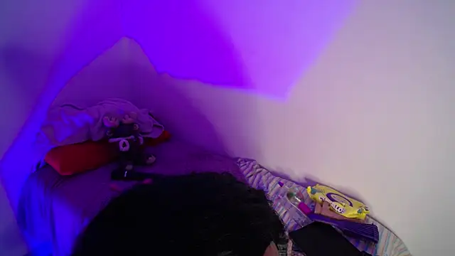 Snapshot of Miranda_kim_ chatting on November 2025 01:04:02 AM Miranda kim online show from November 2025 01:04:02 AM