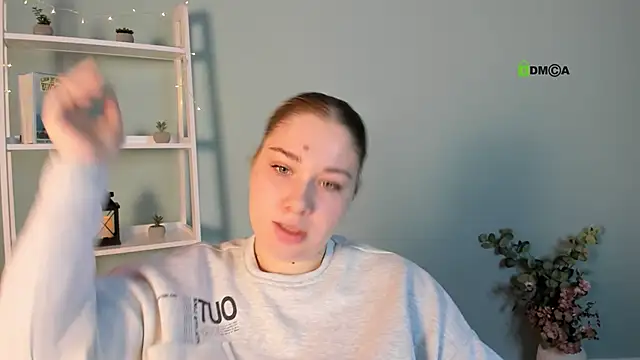 tereza moon online show from October 2025 08:33:01 AM