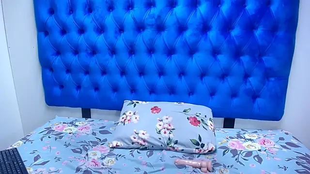 Snapshot of Amberdiamondmmm chatting on November 2025 06:02:02 AM Amberdiamondmmm online show from November 2025 06:02:02 AM