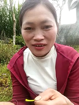 siusiu-00 online show from October 2025 04:40:02 AM