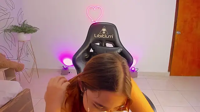 Snapshot of merida_06 chatting on November 2025 02:54:02 AM merida 06 online show from November 2025 02:54:02 AM