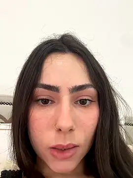 Baby Mia pires online show from October 2025 05:46:02 PM