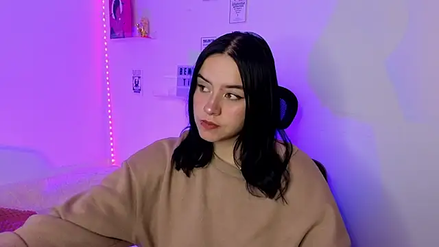 Emily Lindey online show from March 2026 08:50:01 AM