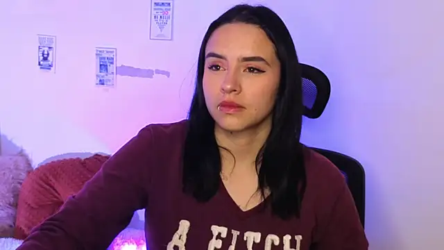 Emily Lindey online show from April 2026 03:46:02 AM