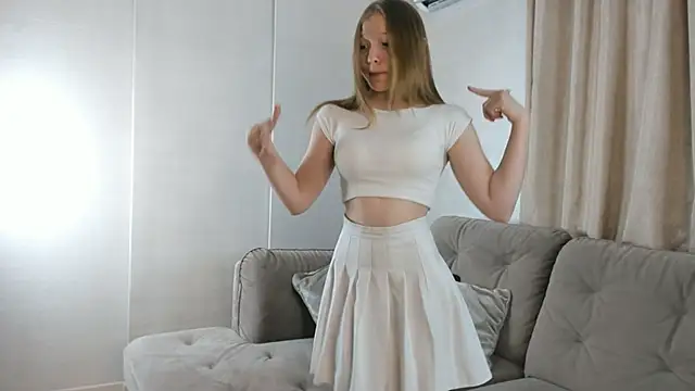 Snapshot of Megansuns chatting on October 2025 03:13:02 PM Megansuns online show from October 2025 03:13:02 PM